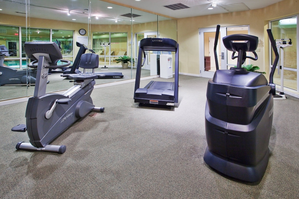 Holiday Inn Express Savannah Airport - photo 27