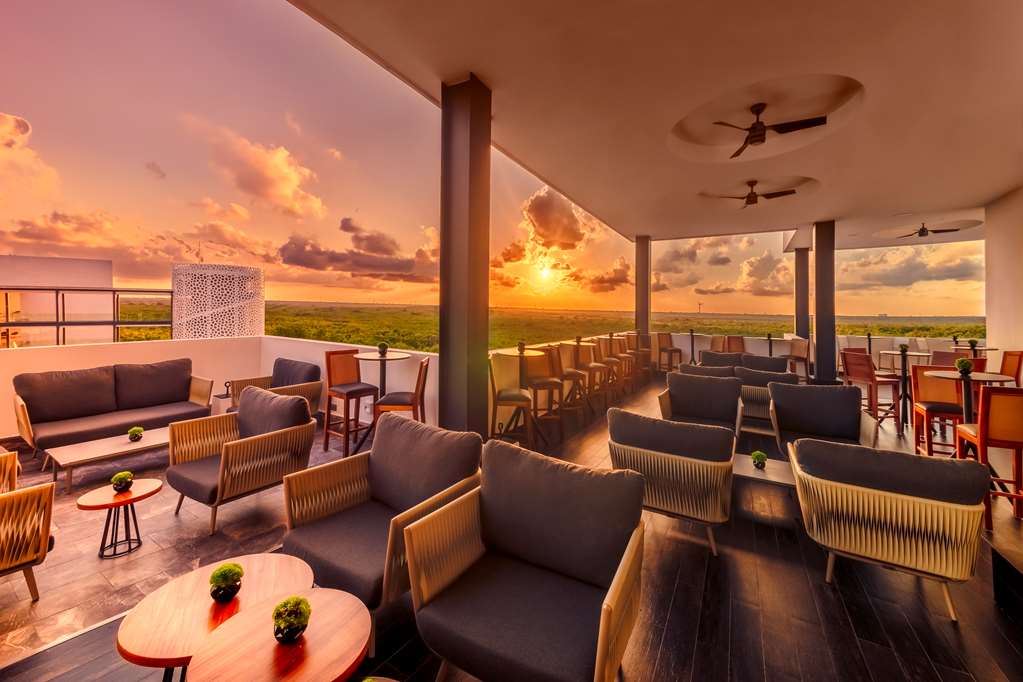 Haven Riviera Cancun LIMES BAR SIGNATURE
