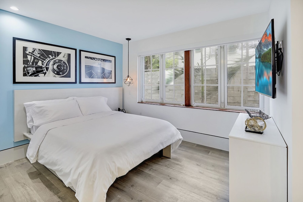Ocean Treasure Beachside Suites - photo 12
