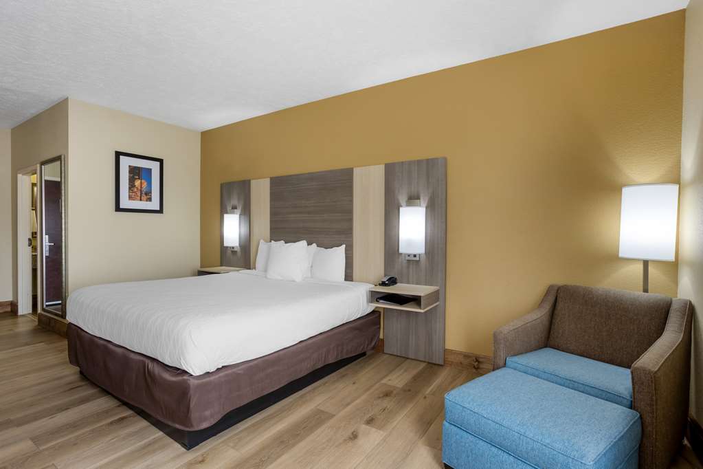 Best Western Plus Springfield Airport Inn - photo 18
