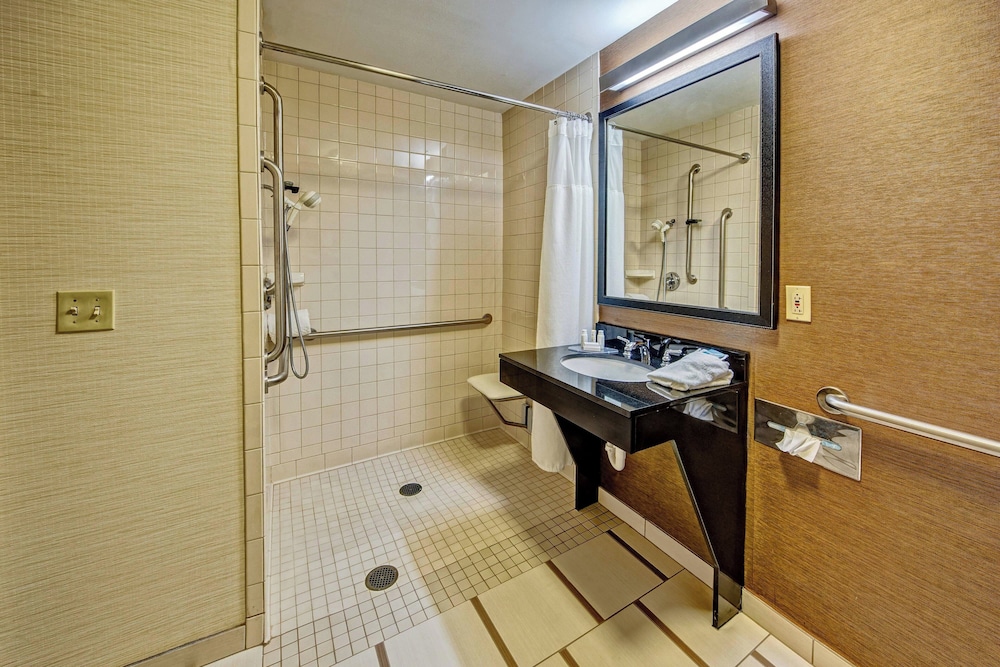 Fairfield Inn & Suites by Marriott Russellville - photo 22