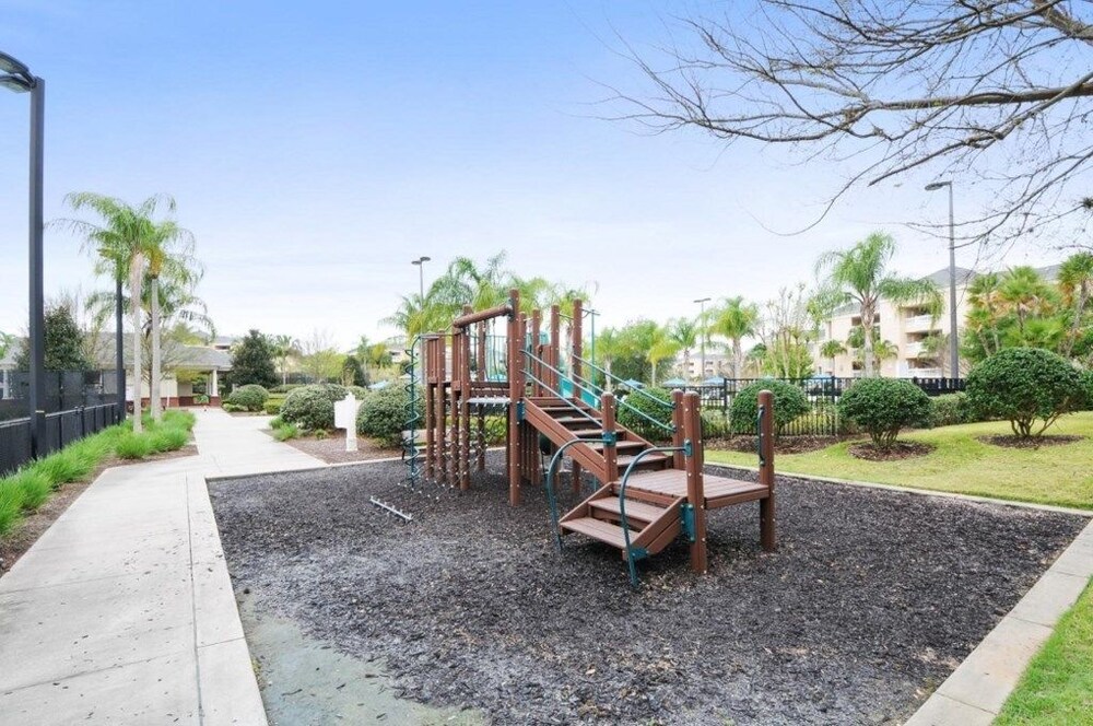 Reunion Resort Condo 3 Br condo - photo 17