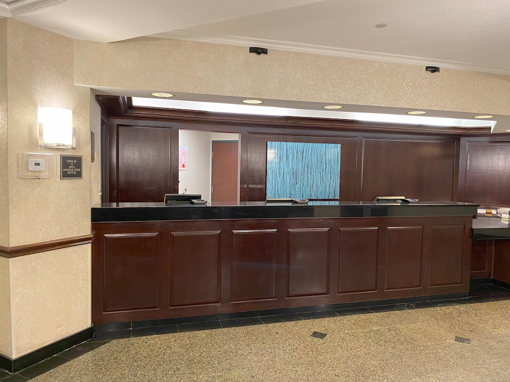 Hotel Indigo Detroit North Troy by IHG - photo 70