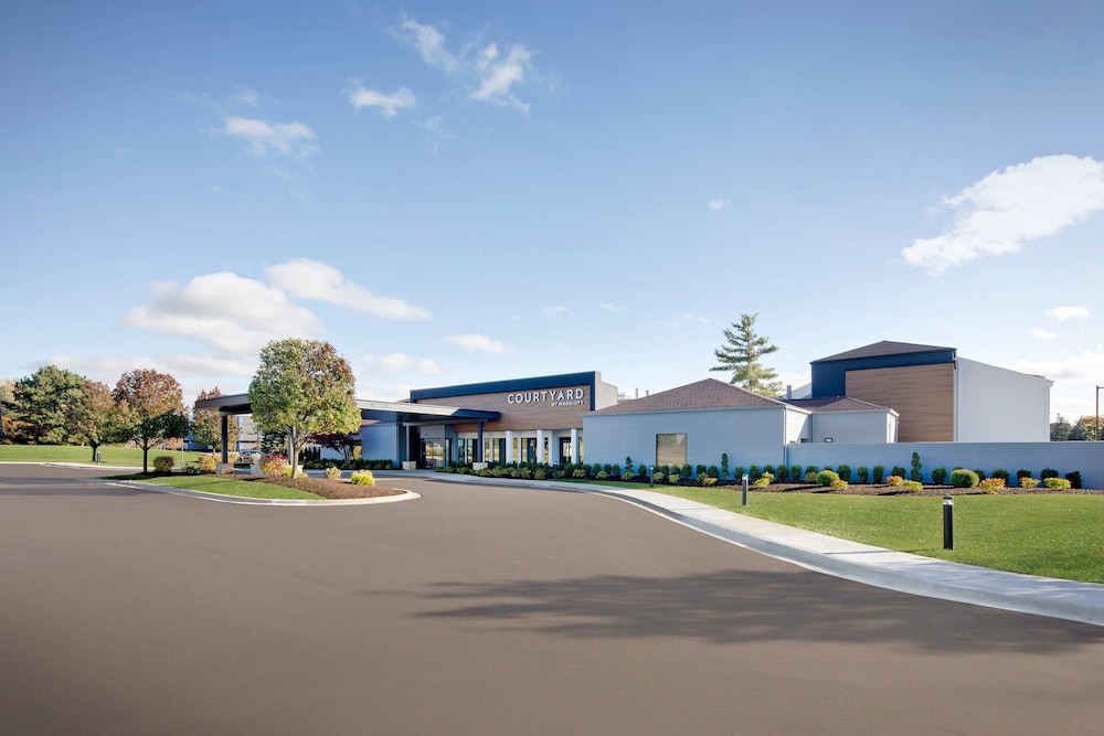 Courtyard by Marriott Southfield — hotel in Southfield