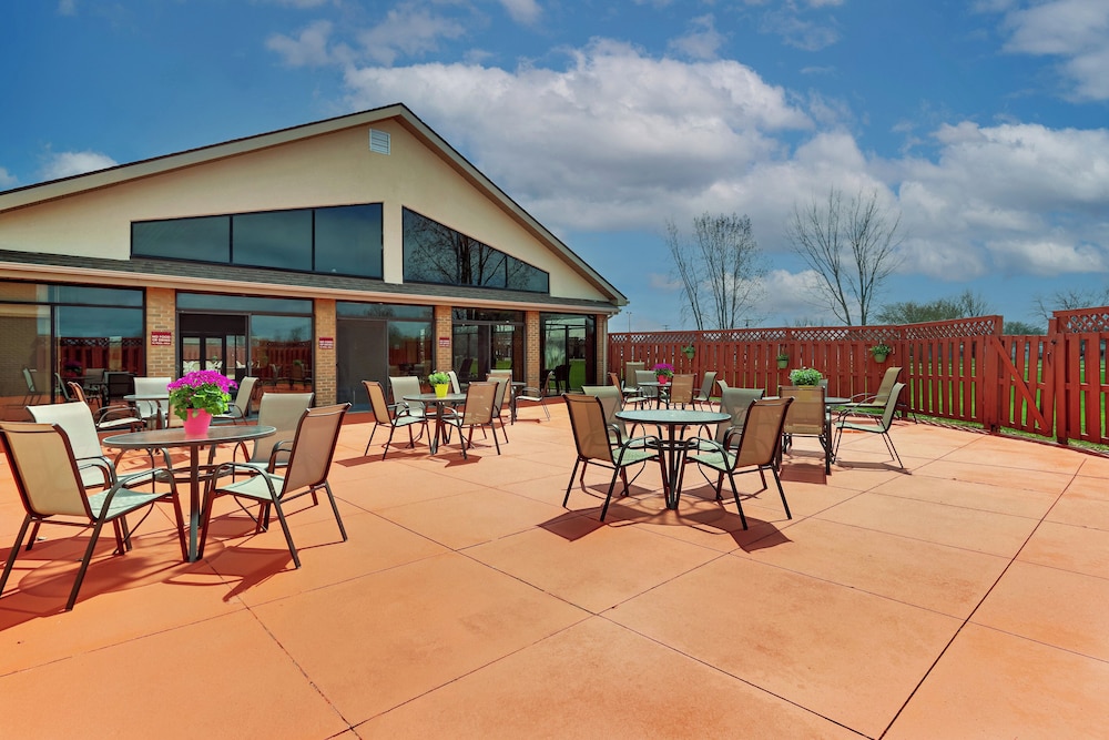 Holiday Inn Express Hotel & Suites Bad Axe by IHG - photo 47