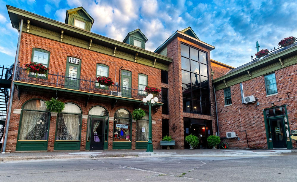 Kingsley Inn - photo 58