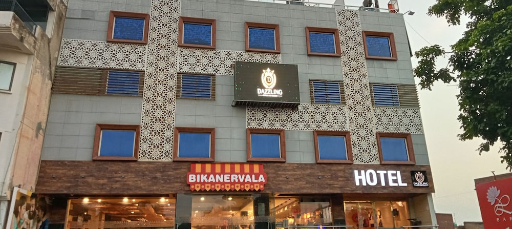 Dazzling in Agra, India