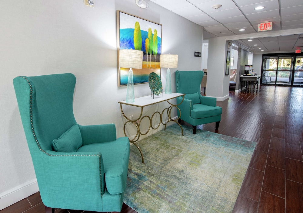 Hampton Inn & Suites Lafayette - photo 4