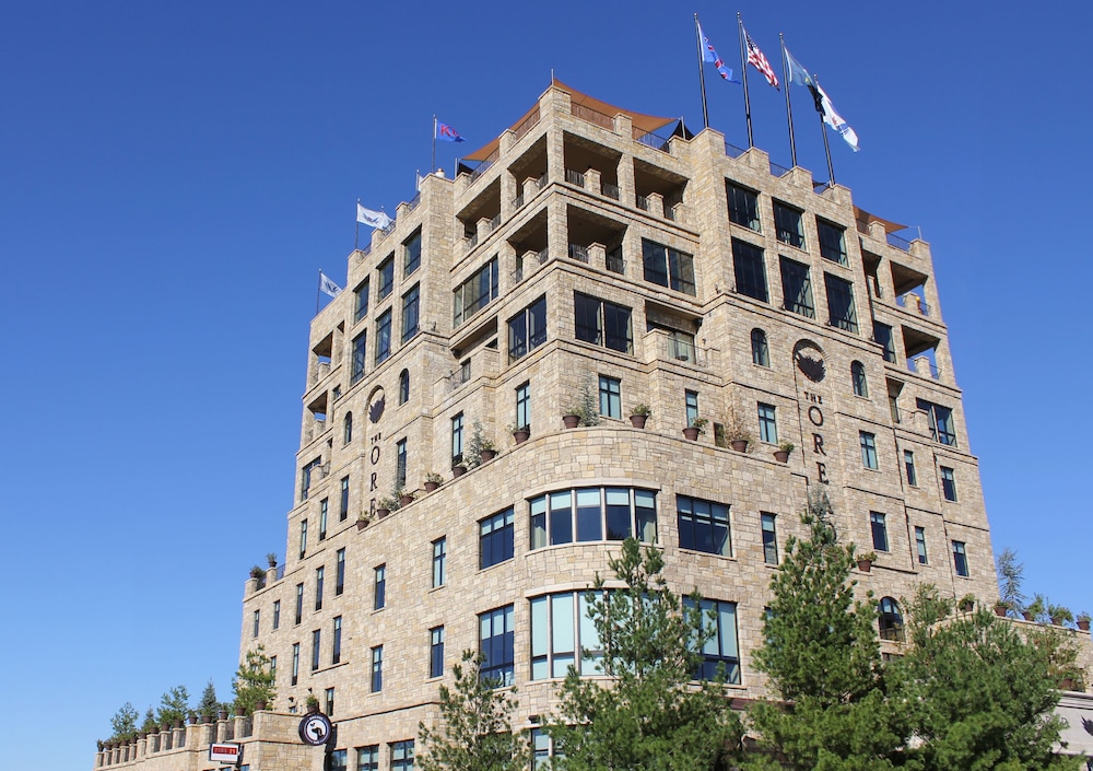 The Oread Lawrence Tapestry Collection by Hilton - photo 148