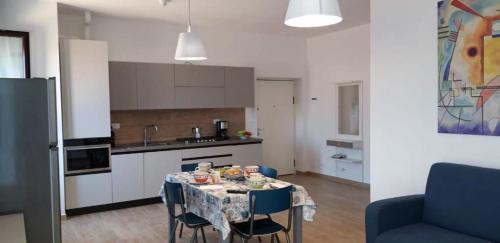Cabà Holiday Bardolino Colombo — 4-Star Luxury Hotel in Bardolino, Italy