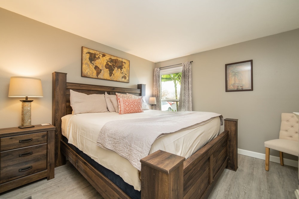 Pointe Royale Condominium Resort & Golf Course - photo 25