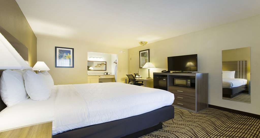SureStay Plus Hotel by Best Western Sacramento North - photo 17