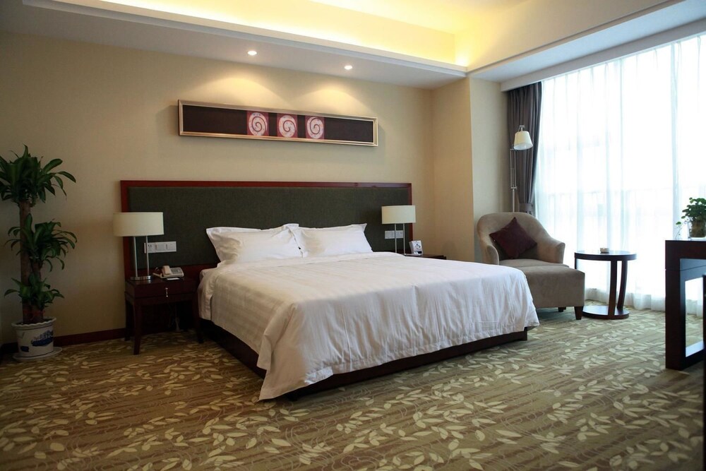 Suzhou East Shahu Linli Business Hotel — 4-Star Luxury Hotel in Suzhou, People's Republic of China