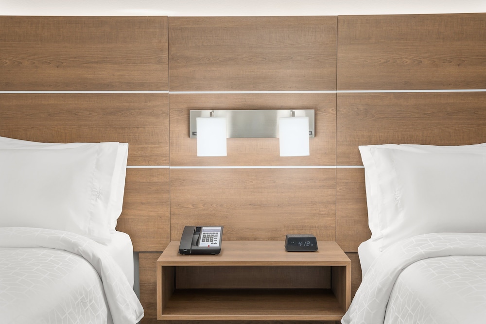 Holiday Inn Express & Suites Palm Bay by IHG - photo 11