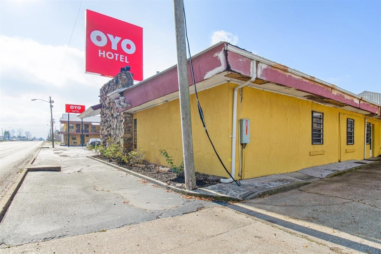 Deluxe Inn Blytheville - photo 25