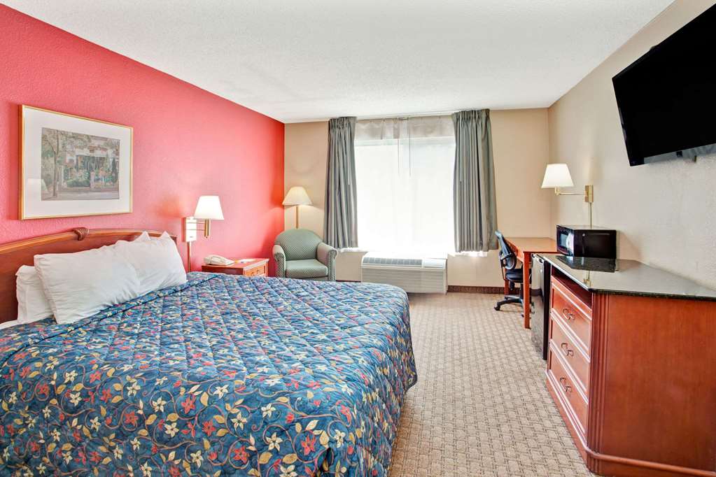 Days Inn by Wyndham Marietta Atlanta Delk Road - photo 7