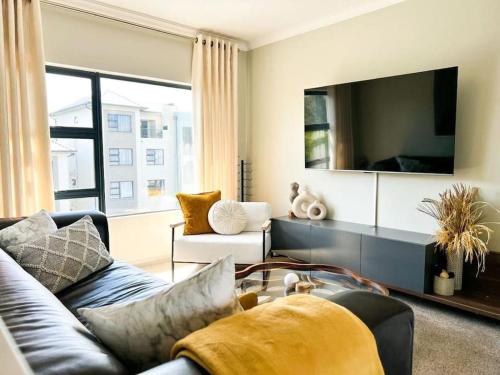 Spacious 2 Bedroom Apartment in Carslwald Midrand Business and Family friendly 2 Elizabeth Place — 4-Star Luxury Hotel in Midrand, South Africa