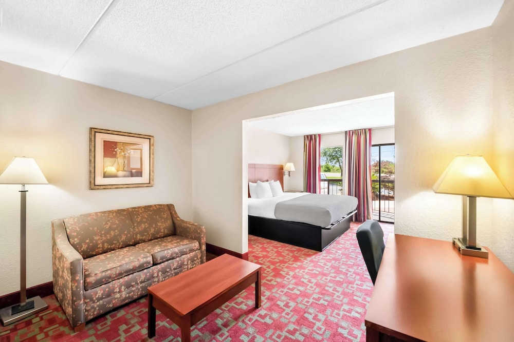 Quality Inn Selma Smithfield - photo 24