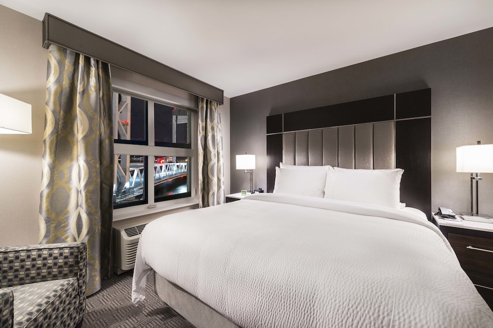 TownePlace Suites Boston Logan Airport Chelsea - photo 15