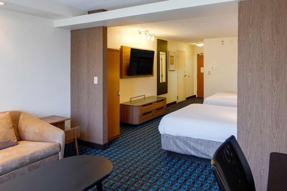 Fairfield Inn & Suites by Marriott Edmond - photo 10