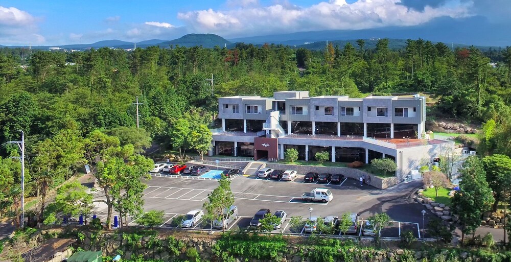 Jayeonin - last minute hotel in Jeju City