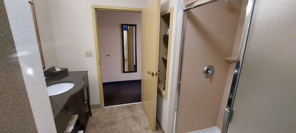 Hampton Inn Clearfield - photo 8