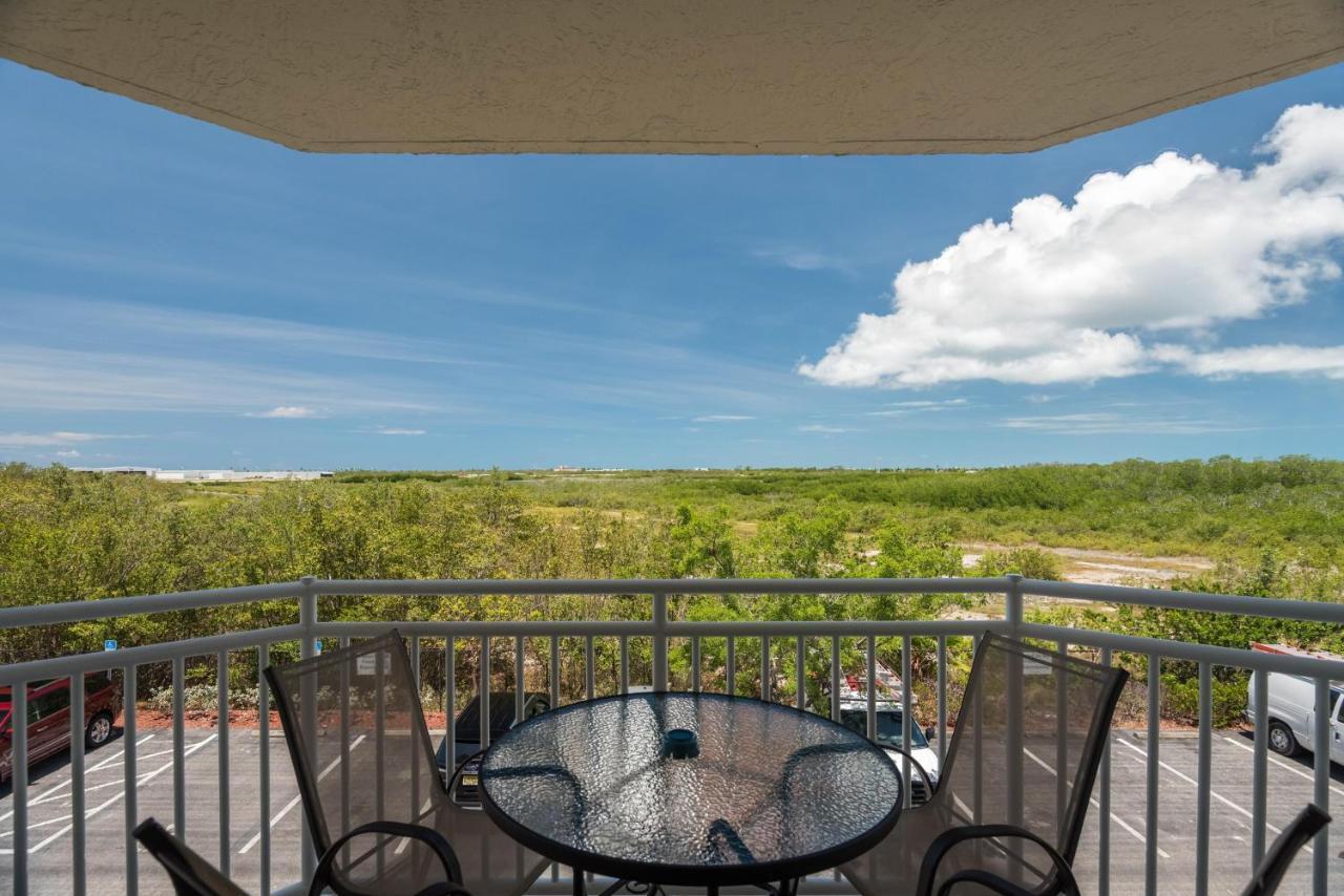 Sunrise Suites Catalina Suite #311 — 4-Star Luxury Hotel in Key West, United States