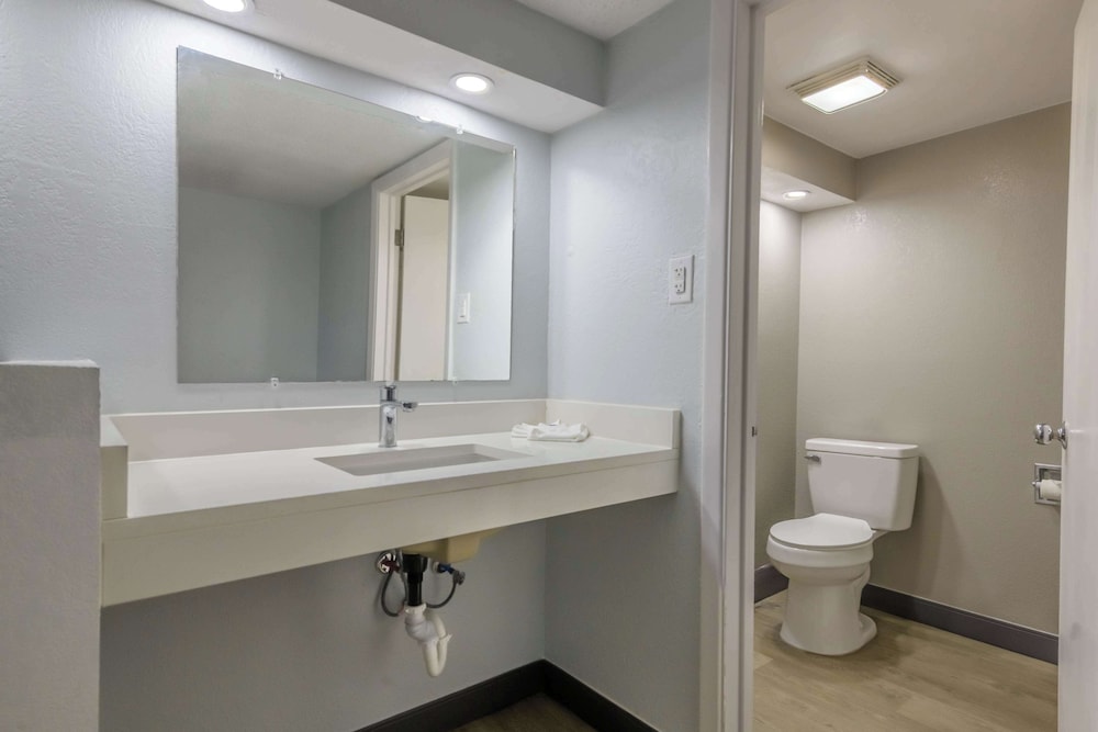 Motel 6 Ocala FL Conference Center - photo 19