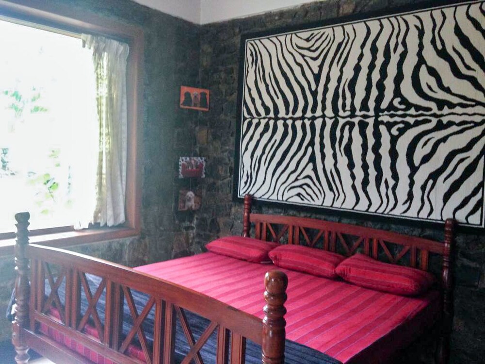 Yoho Bambarella Knuckles - carbon neutral hotel in Kandy