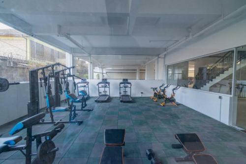 Gorgeous 1 bed in kilimani near yaya centre with gym