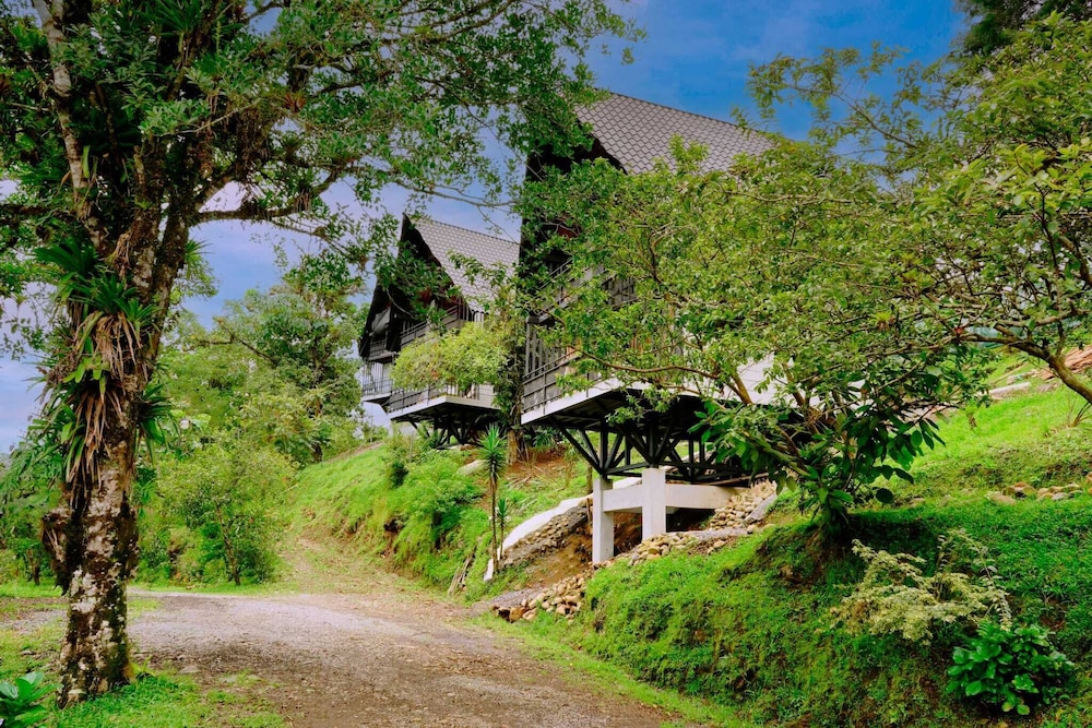 Hotel Los Sueños de Bajos del Toro in Sarchi, Costa Rica