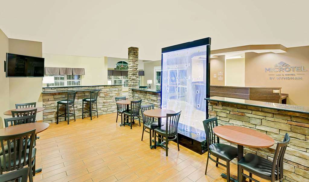 Microtel by Wyndham Perry National Fairground Area I 75 - photo 2