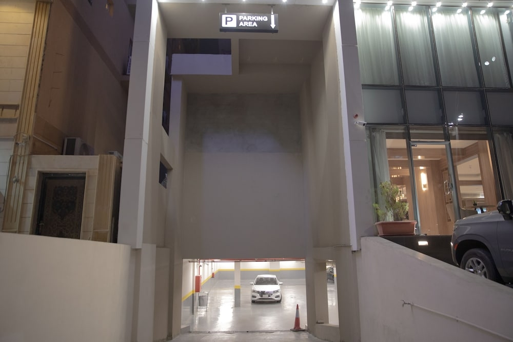 Nars Plus Al Nuzha - carbon neutral hotel in Jeddah