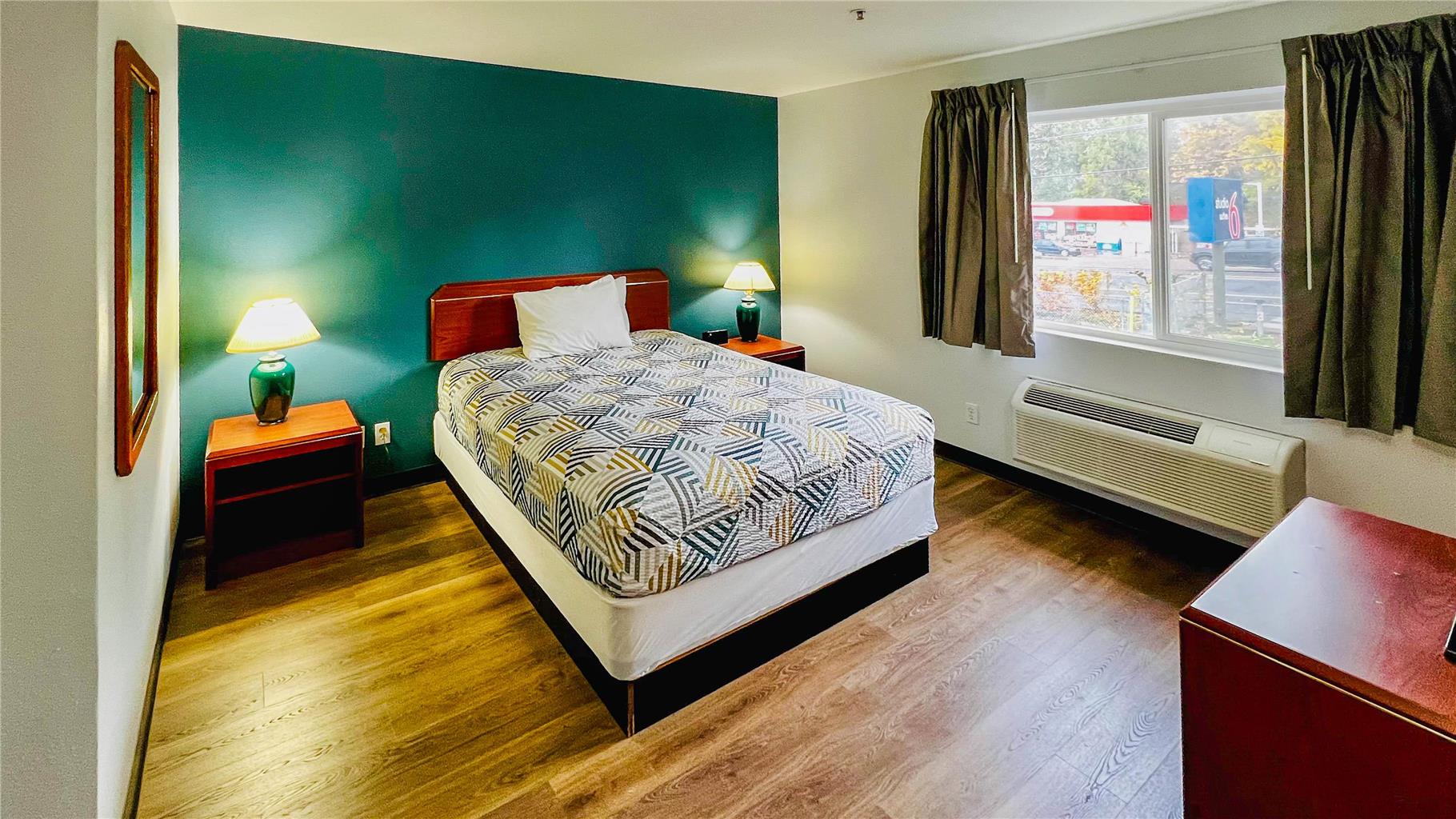 Studio 6 Suites Portland OR I 5 OHSU - photo 27