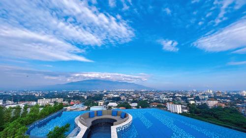 New Sky Pool Gym Sauna Condo With 1 Bedroom In City — 4-Star Luxury Hotel in Chiang Mai, Thailand