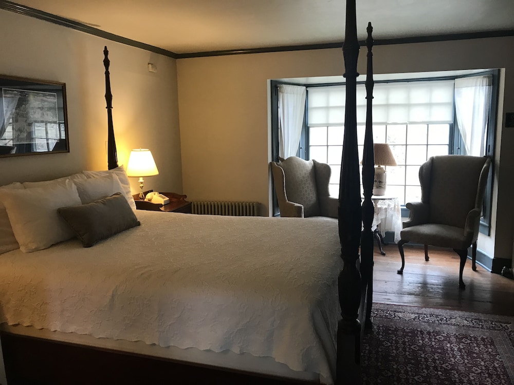 Inn at Millrace Pond - photo 8