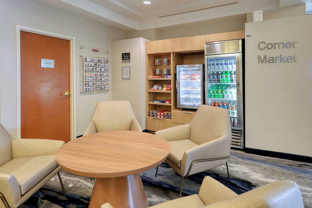 Fairfield Inn & Suites by Marriott Woodbridge - photo 19