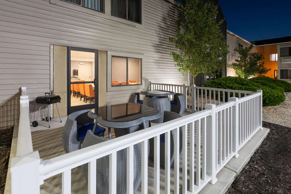 La Quinta Inn by Wyndham Sheboygan - photo 49