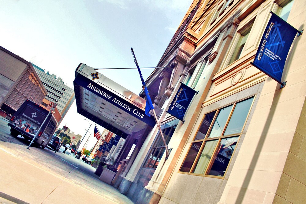 Milwaukee Athletic Club - photo 17