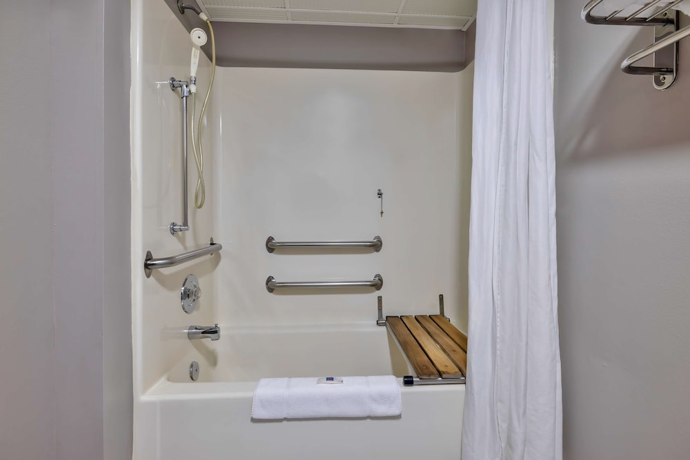 Motel 6 Stuart IA - photo 18