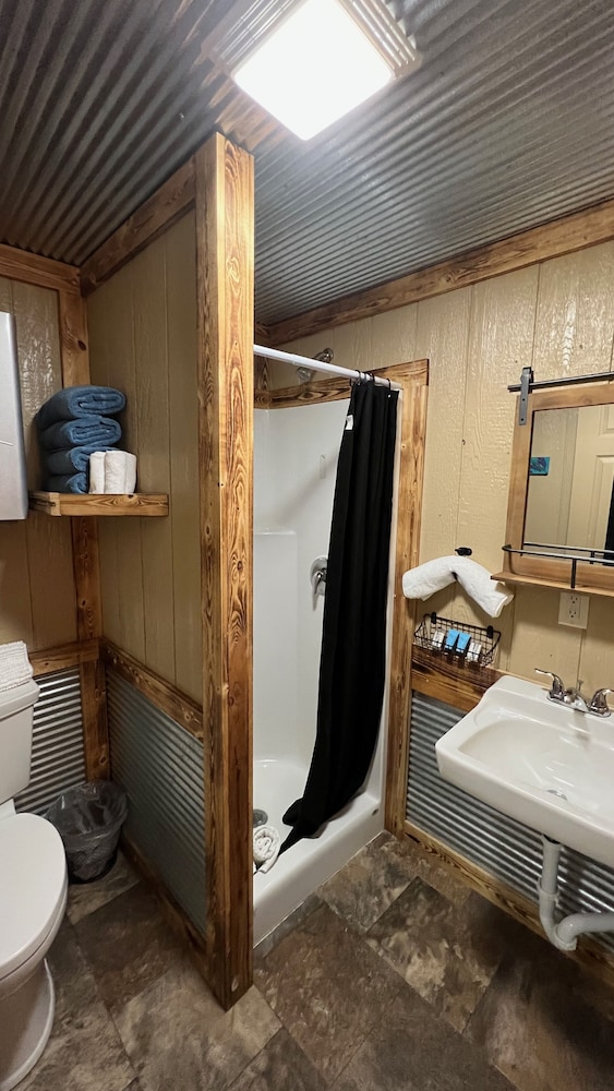 Buddy's Harbor - photo 14