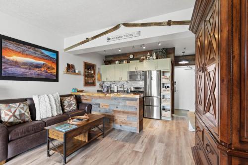 Stillwater 3066 by Moose Management - photo 6