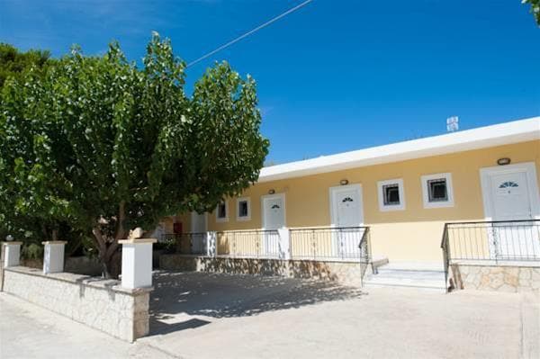 Kalamaras Studios — hotel in Paralia Vergas
