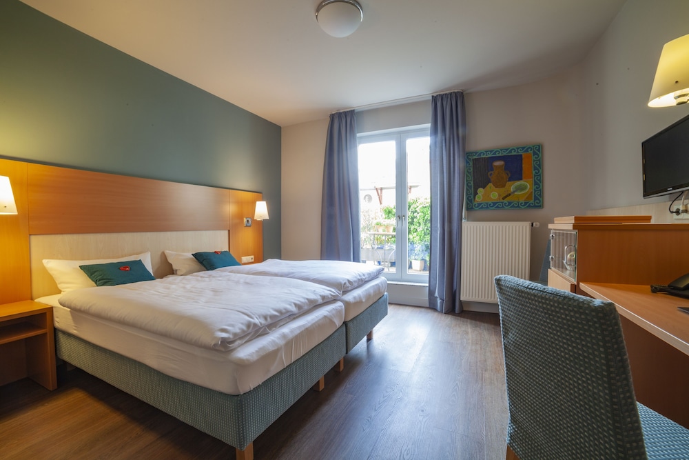 Stadthotel — Kaiserslautern — photo 5