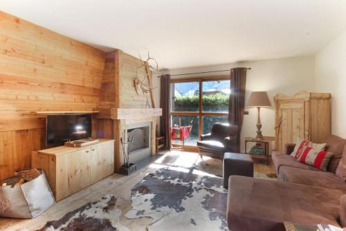 Clos des Vorgeats Duplex Beside Golf Course Patio UTMB in Chamonix-Mont-Blanc, France