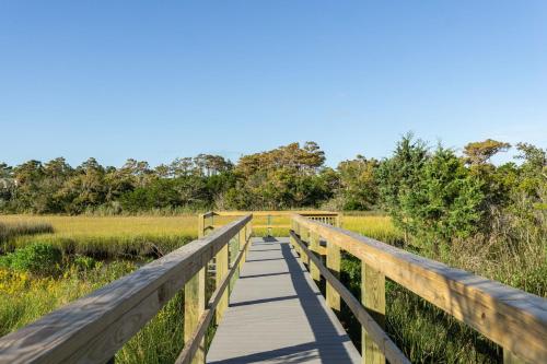 Night Sand by Oak Island Accommodations - photo 24
