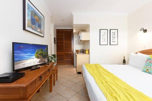 Poolside Villa Hibiscus 40a — 4-Star Luxury Hotel in Port Douglas, Australia