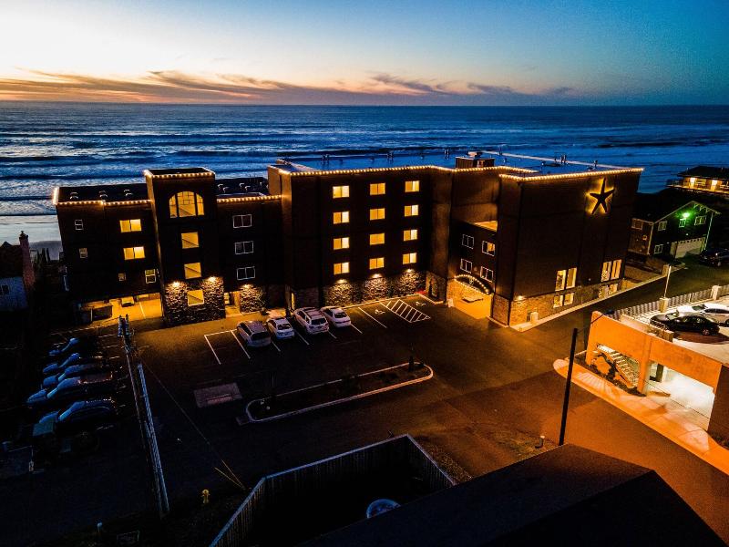 Starfish Manor Oceanfront Hotel - photo 4
