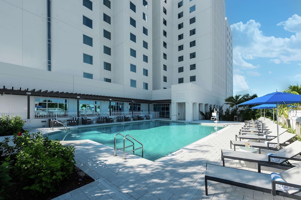 Hilton Garden Inn Miami Dolphin Mall - photo 19