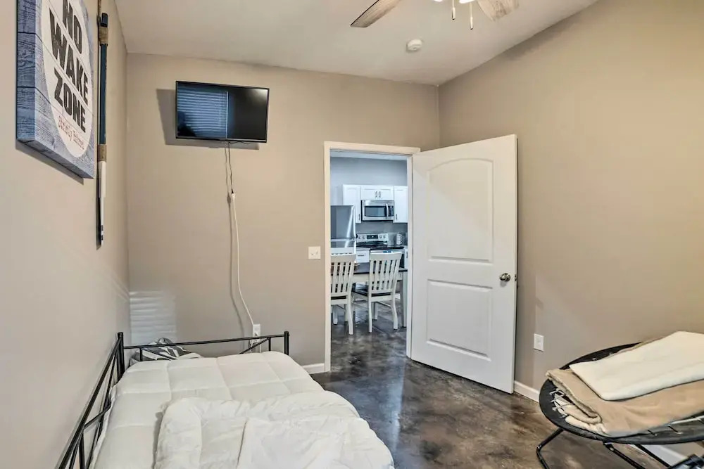 Pet Friendly Murray Vacation Rental with Grill — Murray — photo 5